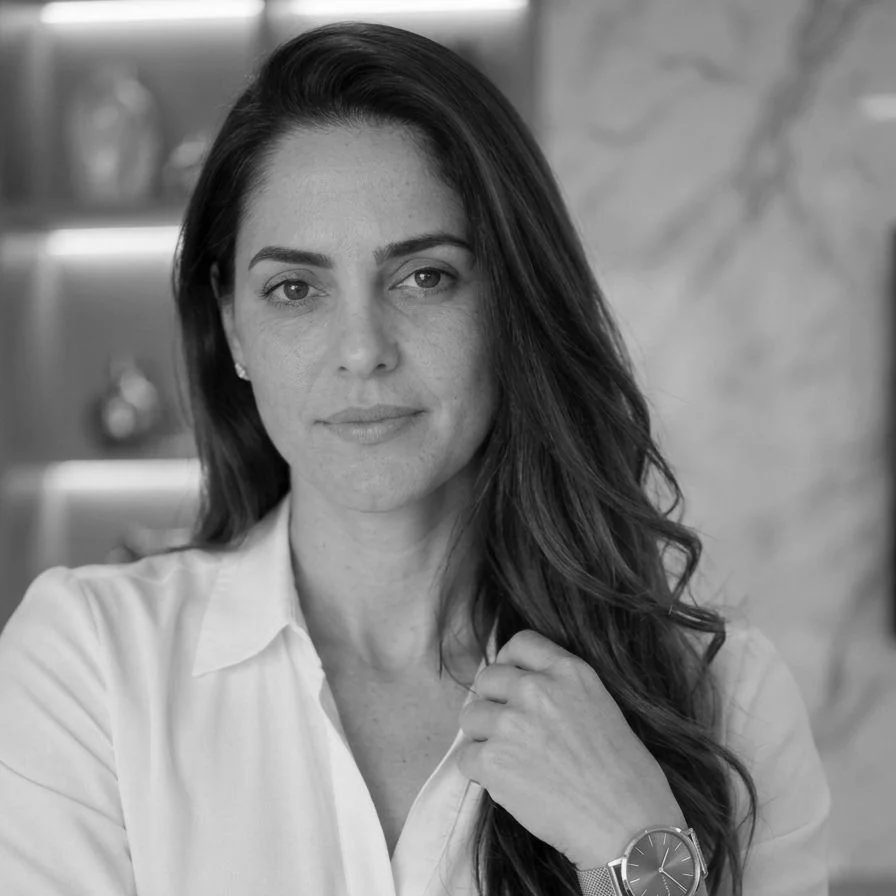 Dra. Adriana Franco, cirurgiã bucomaxilofacial em Vinhedo